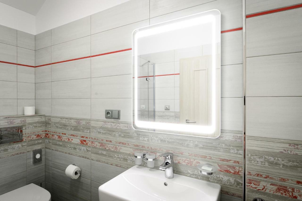 Vencluv Statek Hotel Javornice Buitenkant foto